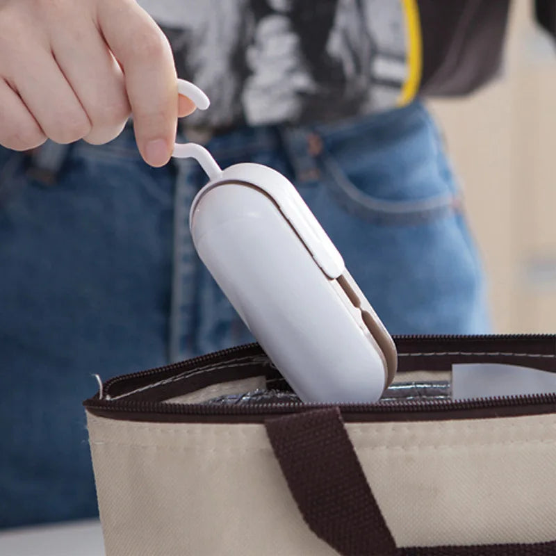 Mini Sealing Machine Portable Heat Sealer Plastic Package Storage Bag Handy Sticker and Seals for Food Snack Kitchen Accessories NEXVIA